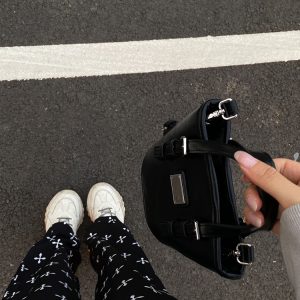 2023 Korean-Style Retro Bucket Bag for Women - Trendy Handheld Commuting Bag, High-End Niche Design, Crossbody Option