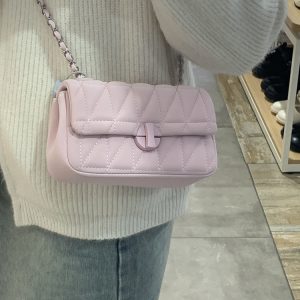 2023 Niche Design Single-Shoulder Chain Crossbody Bag for Women - High-End Quilted Casual Underarm Purse