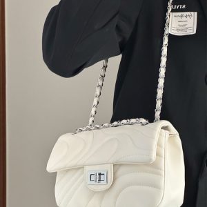 2023 Trendy Women's Embroidered Chain Shoulder Bag with Lock Buckle - Versatile Summer Style, Small Size, Fashionable Design