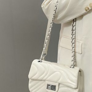 2023 Trendy Women's Embroidered Chain Shoulder Bag with Lock Buckle - Versatile Summer Style, Small Size, Fashionable Design