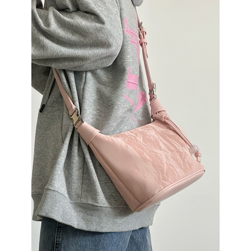 2024 Chinese-Style Handbag for Women - Versatile Work and Commuting Handheld, Underarm, Shoulder, and Crossbody Bag 2024 Chinese-Style Handbag for Women - Versatile Work and Commuting Handheld, Underarm, Shoulder, and Crossbody Bag