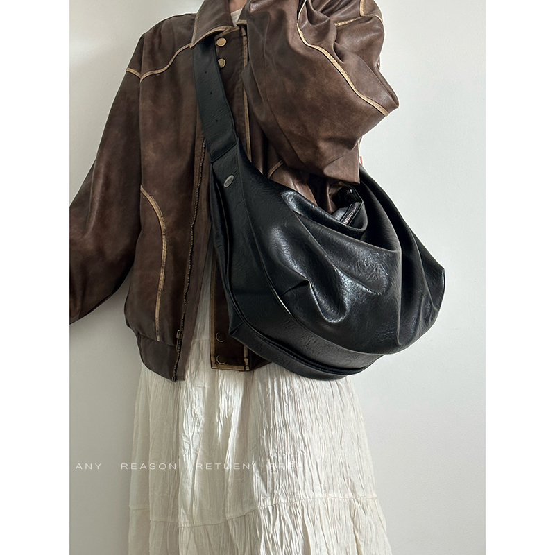 2024 Vintage Soft Leather Black Dumpling Bag for Women - Large Capacity Casual Shoulder Crossbody Tote