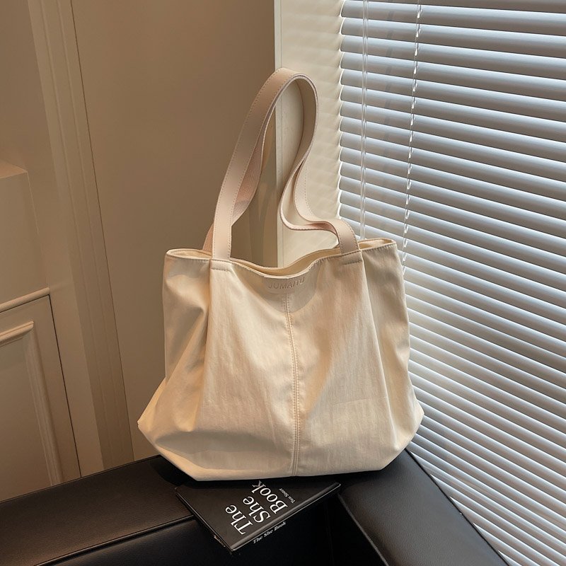 2025 Japanese-Style Large Capacity Tote Bag for Women - Casual Versatile Shoulder Bag for College and Work Commuting