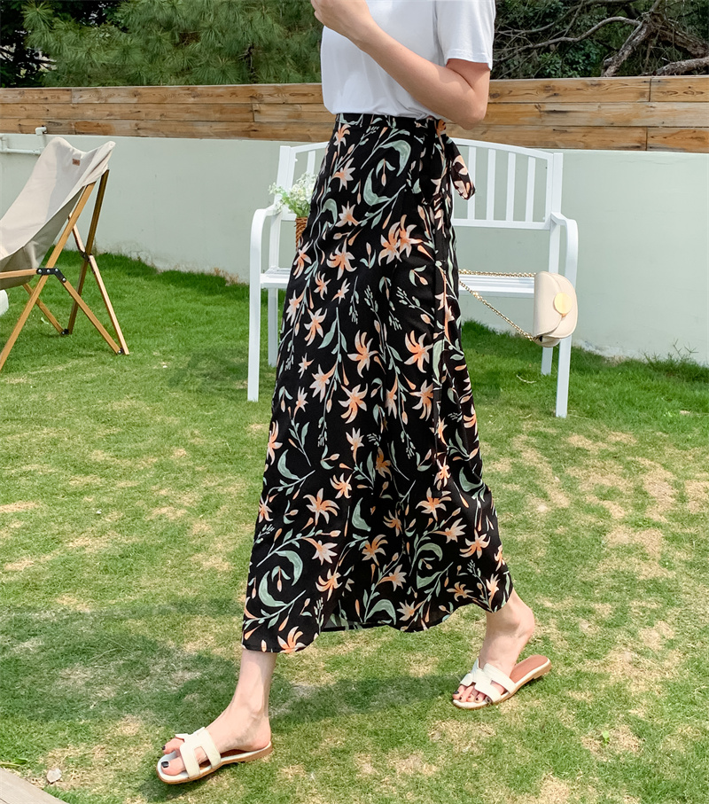 2025 Summer A-Line Floral Beach Skirt for Curvy Hips & Thighs - Irregular Long Design, Perfect for Boho and Y2K Styles 2025 Summer A-Line Floral Beach Skirt for Curvy Hips & Thighs - Irregular Long Design, Perfect for Boho and Y2K Styles