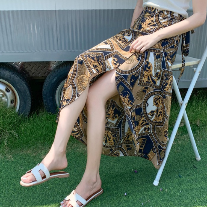 2025 Summer A-Line Floral Beach Skirt for Curvy Hips & Thighs - Irregular Long Design, Perfect for Boho and Y2K Styles 2025 Summer A-Line Floral Beach Skirt for Curvy Hips & Thighs - Irregular Long Design, Perfect for Boho and Y2K Styles