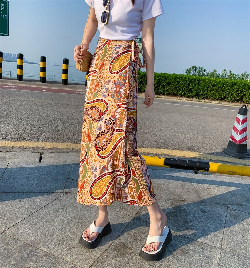 2025 Summer A-Line Floral Beach Skirt for Curvy Hips & Thighs - Irregular Long Design, Perfect for Boho and Y2K Styles 2025 Summer A-Line Floral Beach Skirt for Curvy Hips & Thighs - Irregular Long Design, Perfect for Boho and Y2K Styles