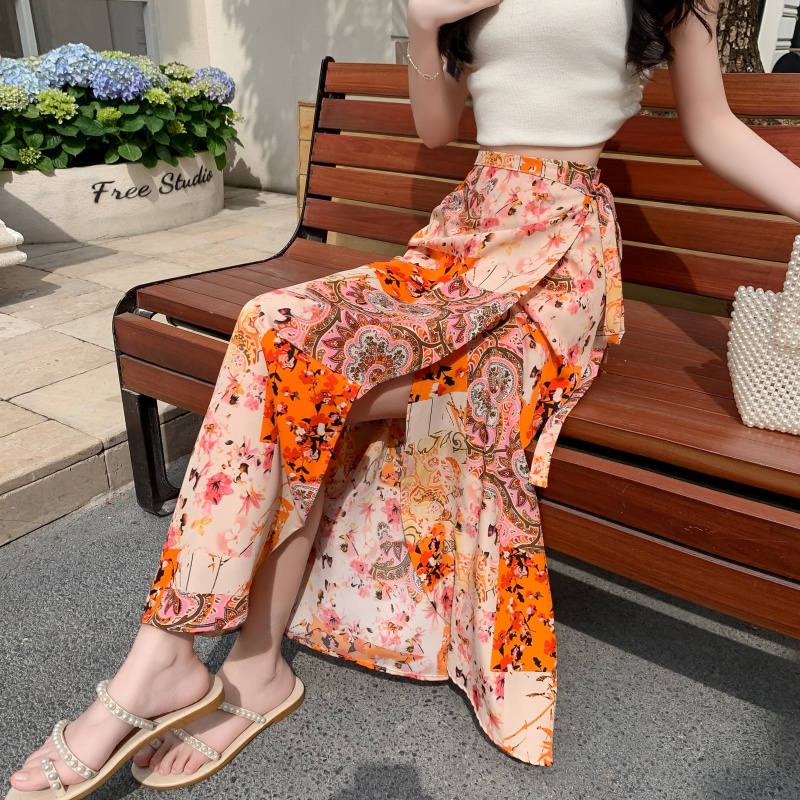 2025 Summer A-Line Floral Beach Skirt for Curvy Hips & Thighs - Irregular Long Design, Perfect for Boho and Y2K Styles 2025 Summer A-Line Floral Beach Skirt for Curvy Hips & Thighs - Irregular Long Design, Perfect for Boho and Y2K Styles