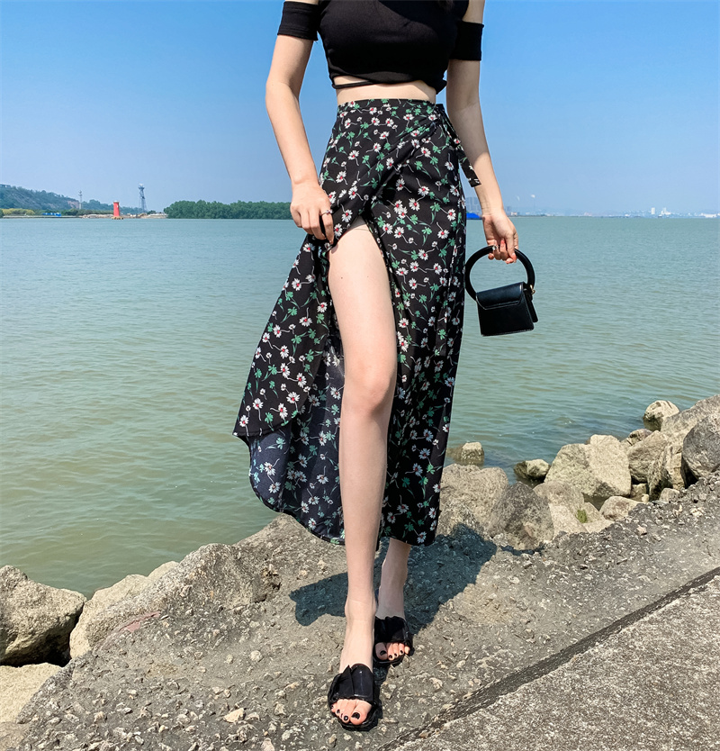 2025 Summer A-Line Floral Beach Skirt for Curvy Hips & Thighs - Irregular Long Design, Perfect for Boho and Y2K Styles 2025 Summer A-Line Floral Beach Skirt for Curvy Hips & Thighs - Irregular Long Design, Perfect for Boho and Y2K Styles