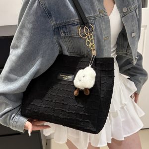 2025 Summer Minimalist High-End Large Handbag for Women - Versatile Shoulder Tote Bag with Spacious Capacity for Commuting