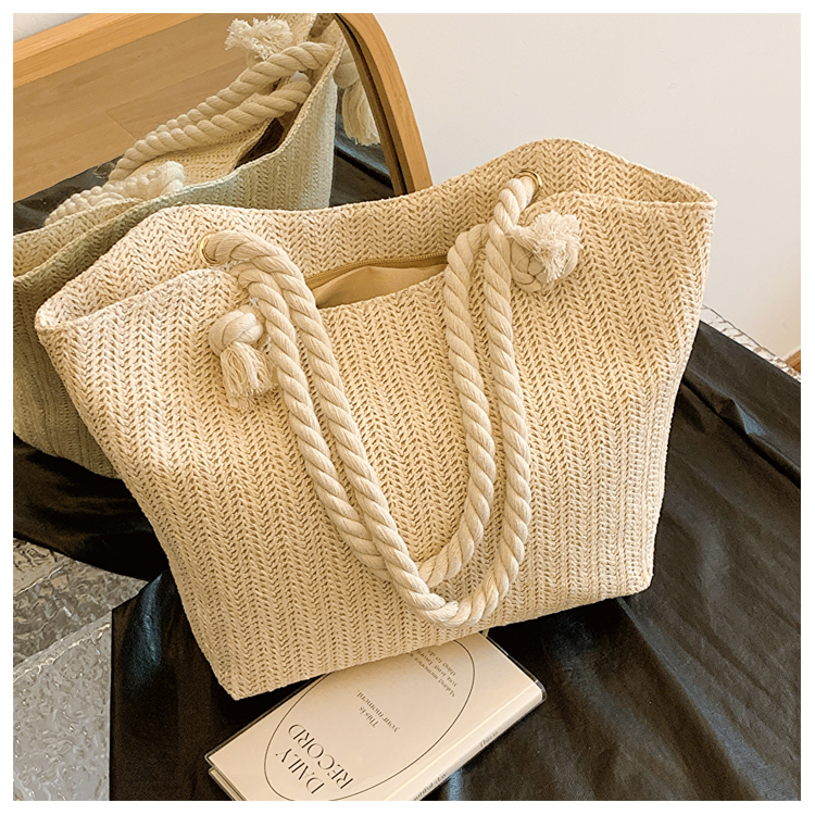 2025 Summer Straw Woven Shoulder Bag for Women - Large Capacity High-Quality Commuting Tote, Trendy Niche Design
