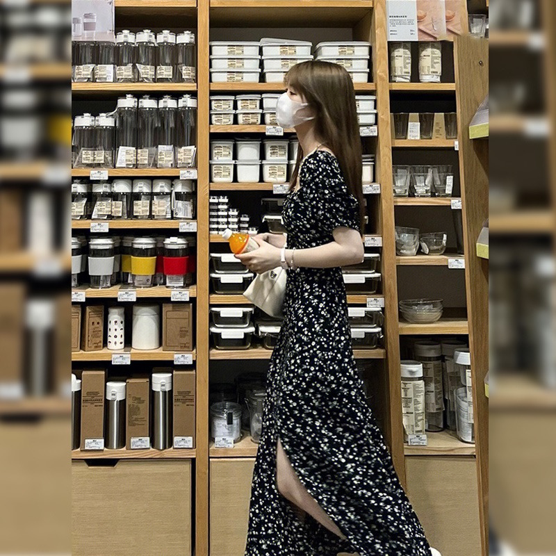 2025 Summer Women's Black Floral Dress with French Square Neck, Split Waist, Slimming Long Design, Perfect for Tea Breaks