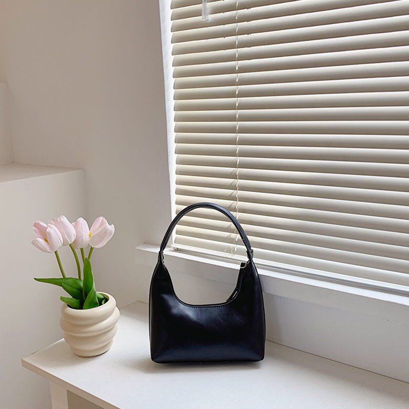 2025 Summer Women's Silver French-Style Baguette Shoulder Bag - Versatile High-End Niche Underarm Bag