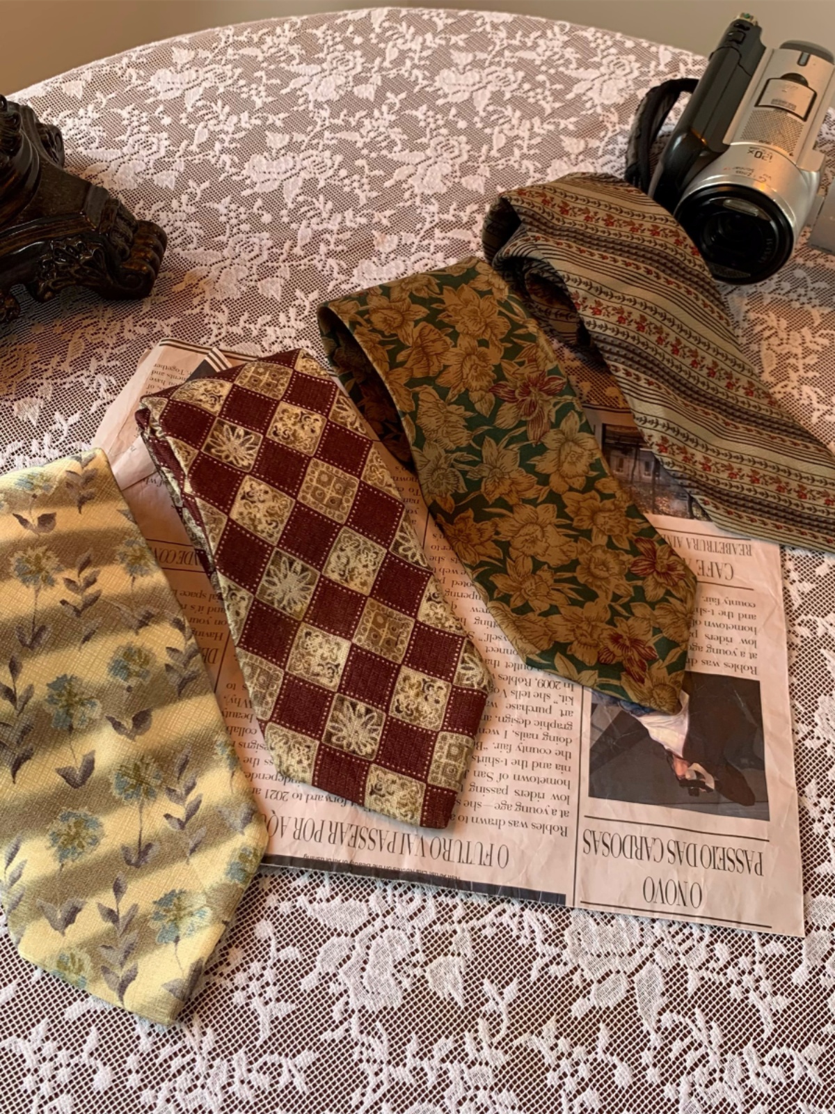 90s Retro Hong Kong Style Floral Bow Tie Shirt Accessory - Handmade Versatile Long Tie for Y2K Fashion 90s Retro Hong Kong Style Floral Bow Tie Shirt Accessory - Handmade Versatile Long Tie for Y2K Fashion