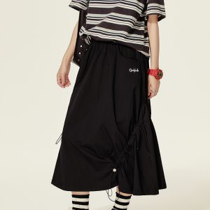 American Retro Black A-Line Half Skirt for Women, Summer Asymmetric Drawstring Design, Hip-Covering Umbrella Style