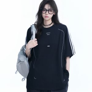 American Retro Black Short-Sleeve T-Shirt for Women – Loose Fit, Summer Casual Tee with Trendy Graphic Design