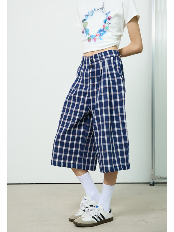American Retro Blue and White Checkered Loose Wide-Leg Three-Quarter Pants for Women - Casual Y2K Style American Retro Blue and White Checkered Loose Wide-Leg Three-Quarter Pants for Women - Casual Y2K Style