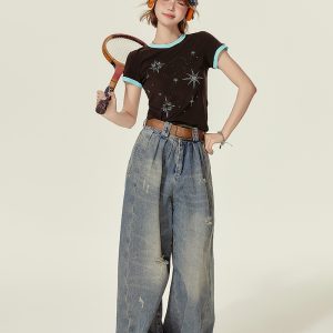 American Retro Brown Round Neck Short Sleeve T-Shirt for Women - Rhinestone Slim Fit Summer Top, 90s Inspired Fashion