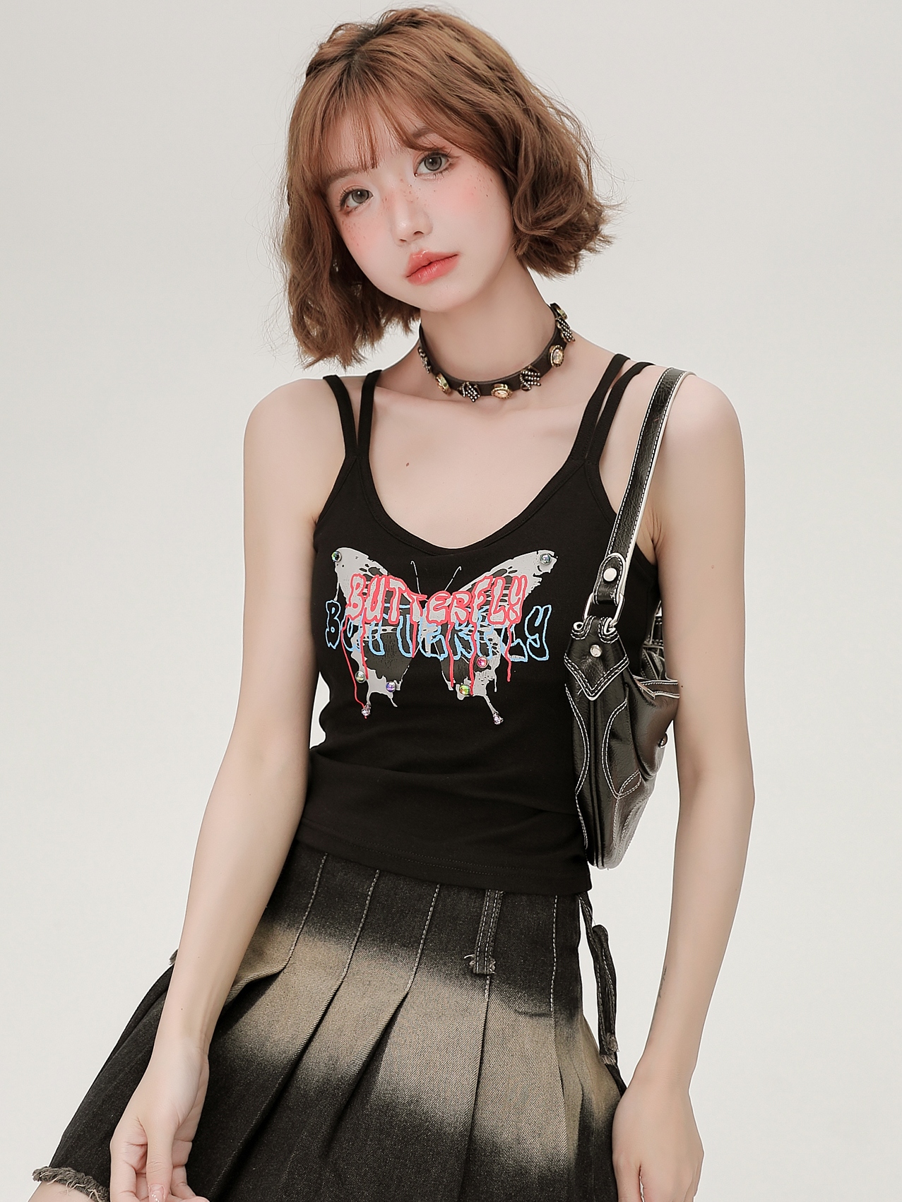 American Retro Butterfly Strap Camisole for Women - Fitted Summer Tank Top with Chest Pads, Spicy Girl Style American Retro Butterfly Strap Camisole for Women - Fitted Summer Tank Top with Chest Pads, Spicy Girl Style