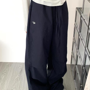 American Retro Dark Blue Wide-Leg Cargo Pants for Women - Casual Straight-Leg Sports Trousers with Drawstring, Floor-Length for Spring Autumn