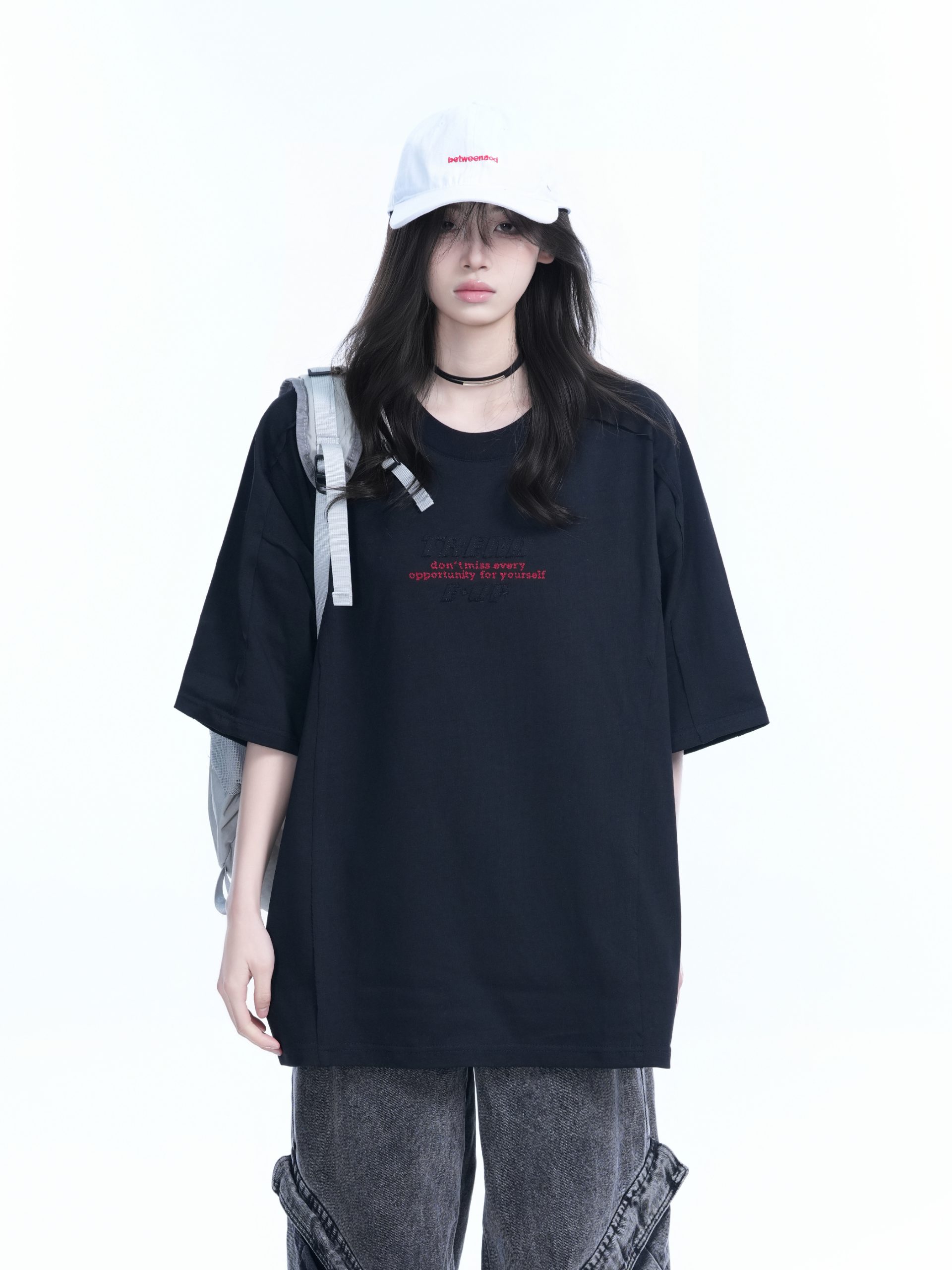 American Retro Embroidered Black Short-Sleeve T-Shirt for Women - Oversized Loose Fit, Trendy Summer Style American Retro Embroidered Black Short-Sleeve T-Shirt for Women - Oversized Loose Fit, Trendy Summer Style