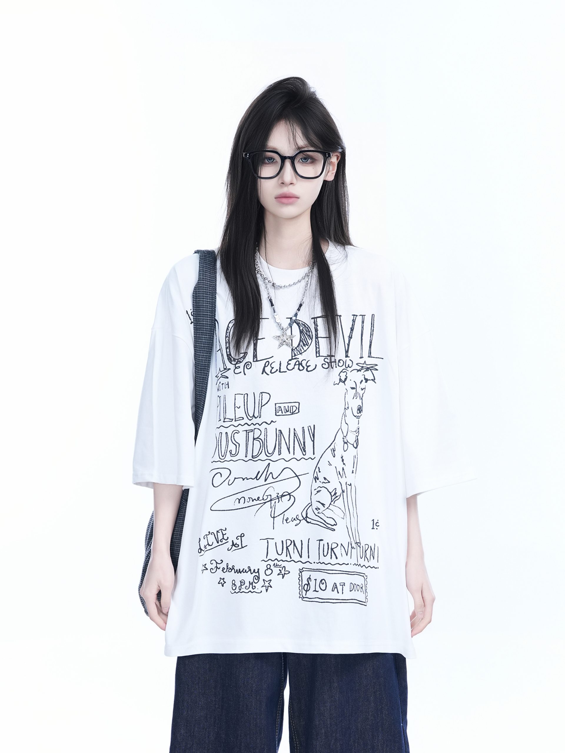 American Retro Graffiti Oversized Short Sleeve T-Shirt for Women - "Sit and Eat Until the Mountains Are Empty" Trendy Casual Style American Retro Graffiti Oversized Short Sleeve T-Shirt for Women - "Sit and Eat Until the Mountains Are Empty" Trendy Casual Style