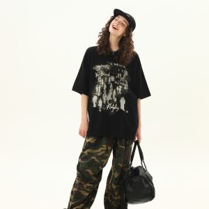 American Retro Graffiti Short Sleeve T-Shirt for Men and Women - Loose Fit Summer Streetwear Couple Top