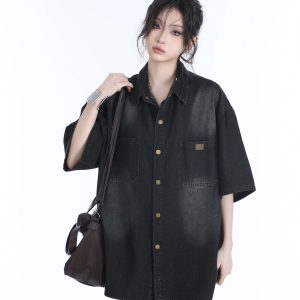 American Retro Heavy-Duty Washed Denim Short-Sleeve Shirt for Women, Unique Loose Fit, Casual Mountain-Inspired Style