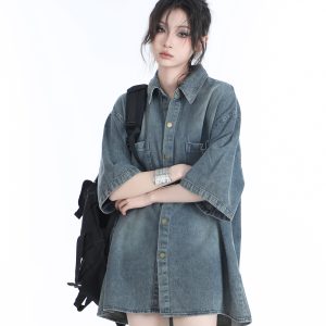 American Retro Heavy-Duty Washed Denim Short-Sleeve Shirt for Women, Unique Loose Fit, Casual Mountain-Inspired Style