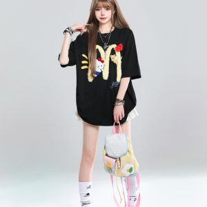 American Retro Hello Kitty Embroidered Short Sleeve T-Shirt for Women - Casual Summer Top with Vintage 90s Style