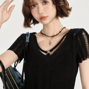 American Retro Hollowed-Out Ripped Short-Sleeve Cover-Up for Women - Slim-Fit Summer Top in Girly Style