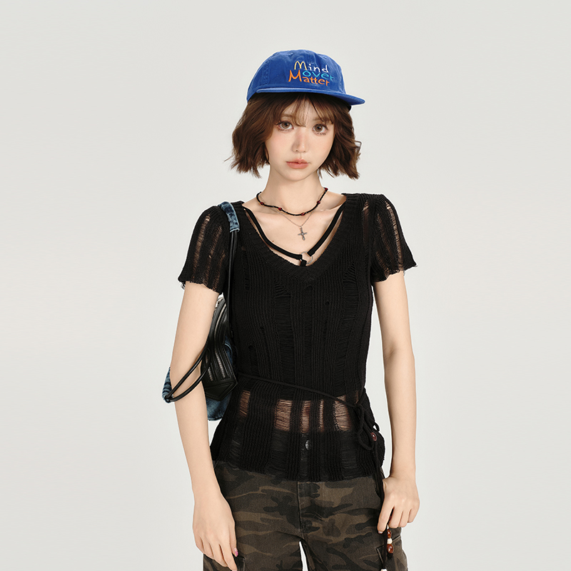 American Retro Hollowed-Out Ripped Short-Sleeve Cover-Up for Women - Slim-Fit Summer Top in Girly Style American Retro Hollowed-Out Ripped Short-Sleeve Cover-Up for Women - Slim-Fit Summer Top in Girly Style