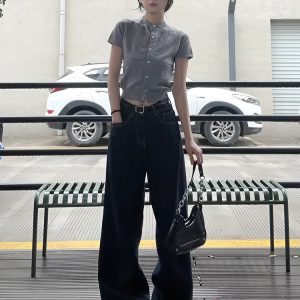 American Retro Knitted Cardigan for Women - Gray Short-Sleeve Slim Fit T-Shirt, Casual Summer Style Top