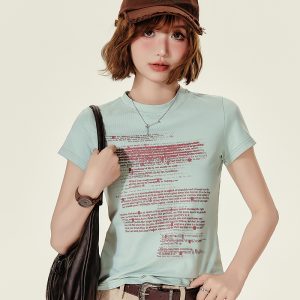 American Retro Letter Print Short Sleeve T-Shirt for Women – Slim Fit Summer Top in Girly Style