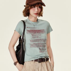 American Retro Letter Print Short Sleeve T-Shirt for Women – Slim Fit Summer Top in Girly Style