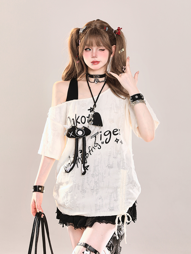 American Retro Off-Shoulder Slanted Short-Sleeve T-Shirt for Women - Summer 2025 Sweet & Spicy Girl Cover-Up Top American Retro Off-Shoulder Slanted Short-Sleeve T-Shirt for Women - Summer 2025 Sweet & Spicy Girl Cover-Up Top