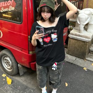 American Retro Off-Shoulder T-Shirt for Women, Summer Hello Kitty Printed Loose Color-Blocking Short Sleeve Top