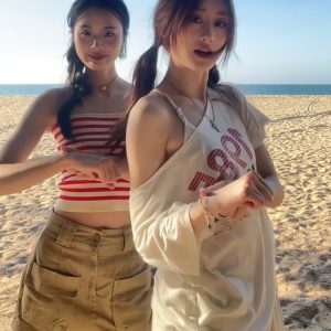 American Retro Off-Shoulder T-Shirt for Women, Summer Letter Print, Oversized Loose Short Sleeve, Trendy Y2K Shoulder-Baring Top