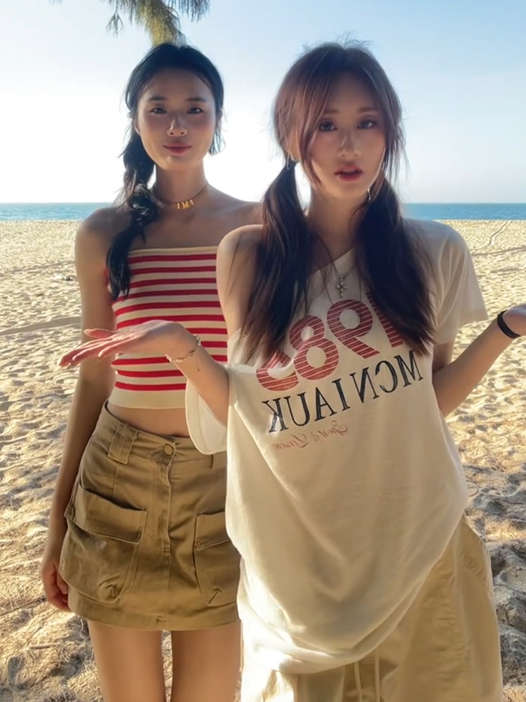 American Retro Off-Shoulder T-Shirt for Women, Summer Letter Print, Oversized Loose Short Sleeve, Trendy Y2K Shoulder-Baring Top American Retro Off-Shoulder T-Shirt for Women, Summer Letter Print, Oversized Loose Short Sleeve, Trendy Y2K Shoulder-Baring Top