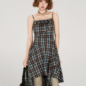 American Retro Plaid Spaghetti Strap Dress for Women - Fitted Summer Style, Cute Girly Design, Perfect for Y2K Fashion Lovers