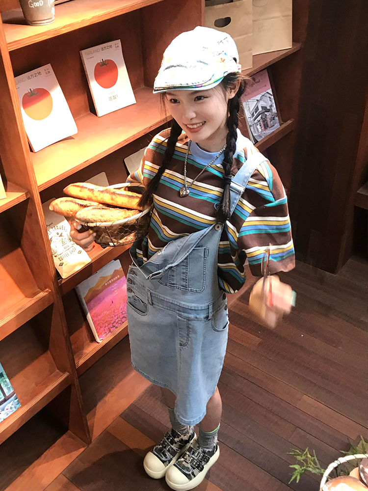 American Retro Striped Short Sleeve Casual Color-Blocking T-Shirt for Women - Summer Loose Fit College Style Top American Retro Striped Short Sleeve Casual Color-Blocking T-Shirt for Women - Summer Loose Fit College Style Top