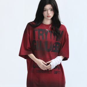 American Retro Tie-Dye Red Short Sleeve T-Shirt for Women - Heavy-Duty Loose Fit Summer Tee with Mountain Graphic Design