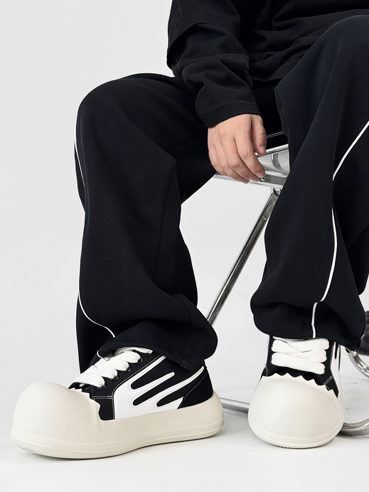 American-Style Mickey Mouse Head Canvas Sneakers - Unisex Sports Loafers with Milk-Flavored Sole and Raised Toe American-Style Mickey Mouse Head Canvas Sneakers - Unisex Sports Loafers with Milk-Flavored Sole and Raised Toe