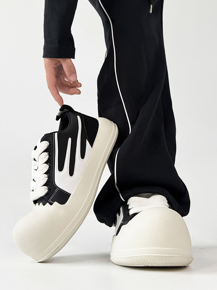 American-Style Mickey Mouse Head Canvas Sneakers - Unisex Sports Loafers with Milk-Flavored Sole and Raised Toe American-Style Mickey Mouse Head Canvas Sneakers - Unisex Sports Loafers with Milk-Flavored Sole and Raised Toe