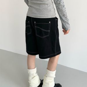 Anime-Style Black Loose Straight Low-Waist Five-Point Shorts for Casual Streetwear, Y2K Aesthetic