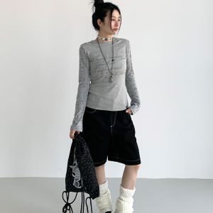 Anime-Style Black Loose Straight Low-Waist Five-Point Shorts for Casual Streetwear, Y2K Aesthetic