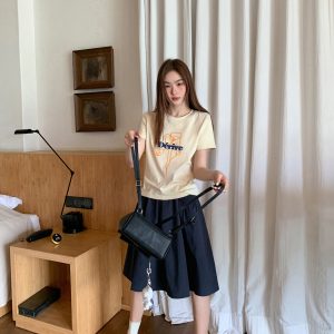 Artistic Towel Embroidery Printed Short Sleeve T-Shirt for Women - Summer Slim Fit Shoulder Top, Casual Chic Style