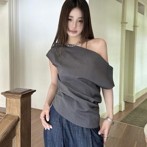 Asymmetrical One-Shoulder T-Shirt for Women, Minimalist Ruched Slim Fit Top, 2025 Summer Fashion, Trendy Off-Shoulder Style