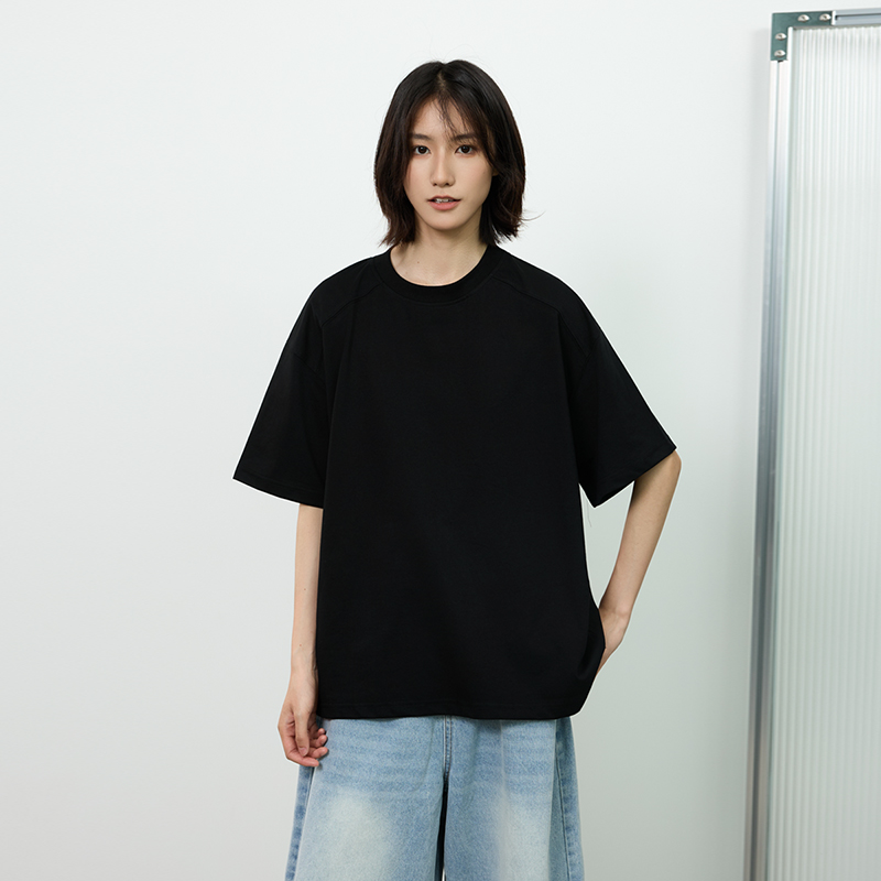 Basic Design Short-Sleeve T-Shirt for Men with Closed Front Shoulder Seam, Loose American Style, Versatile Casual Tee