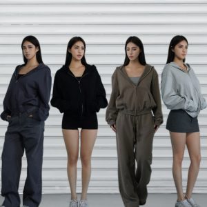 Basic Sports Zipper Hoodie for Men - Versatile Casual Loose Fit Solid Color Jacket for Everyday Wear