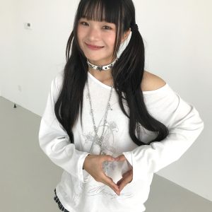 Basil Off-Shoulder One-Shoulder Sheer Long Sleeve Cold Shoulder Top for Sun Protection - Trendy Original Print Fashion Top